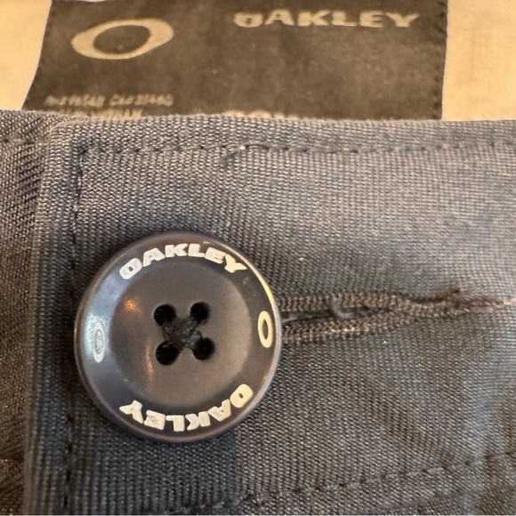 OAKLEY MEN’S GOLF PANTS Navy Blue Size 32x34 Slash Pocket - Picture 13 of 14